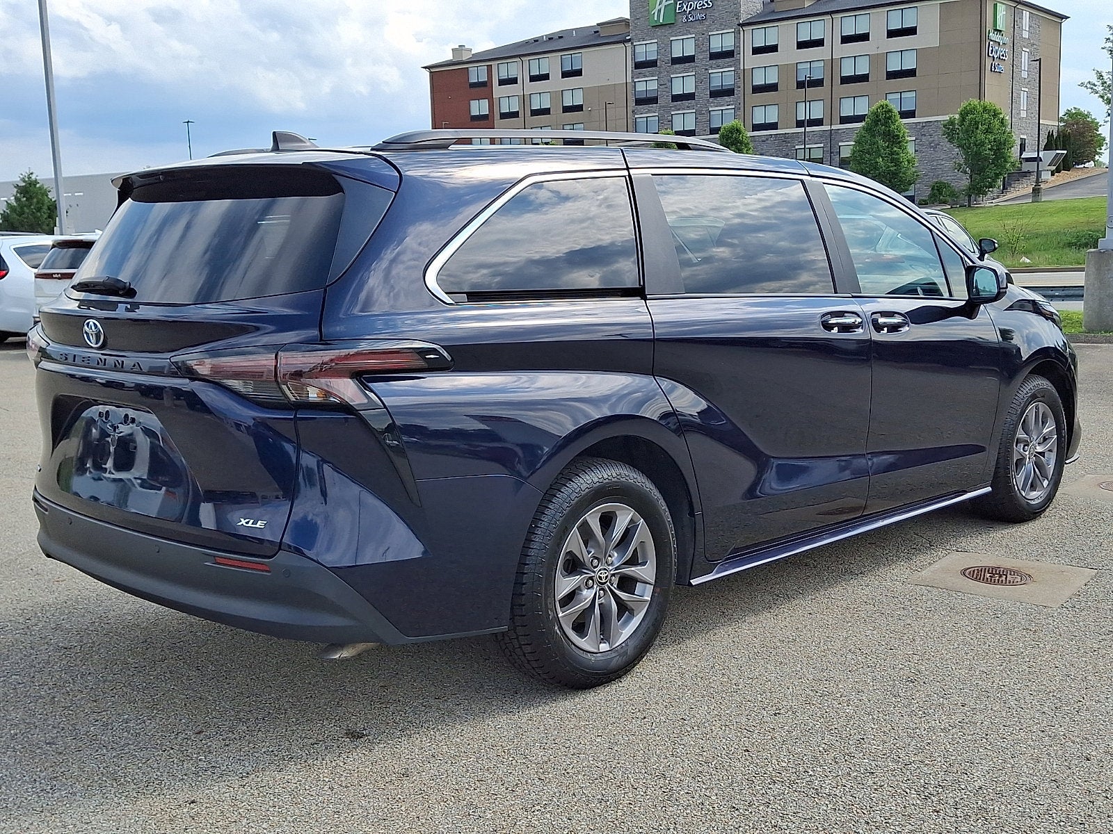 2025 Toyota Sienna XLE