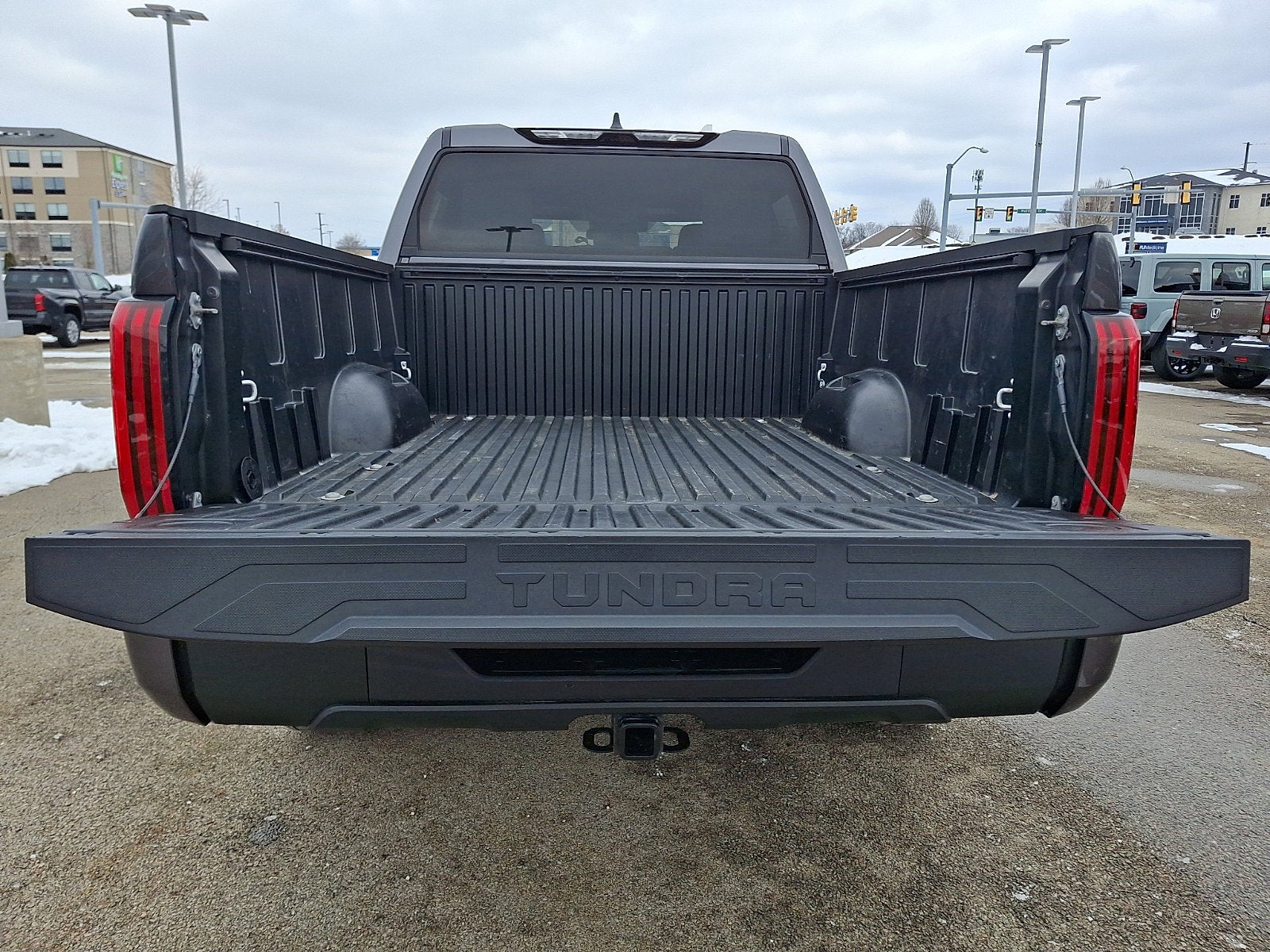 2024 Toyota TUNDRA 4X4 SR5