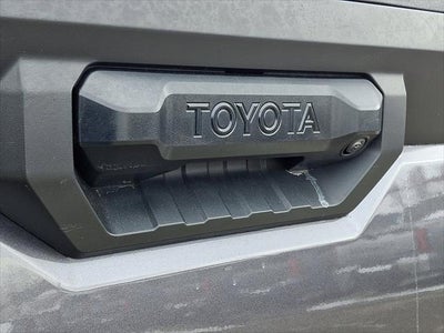 2024 Toyota TUNDRA 4X4 SR5