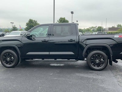 2024 Toyota Tundra 4WD SR5