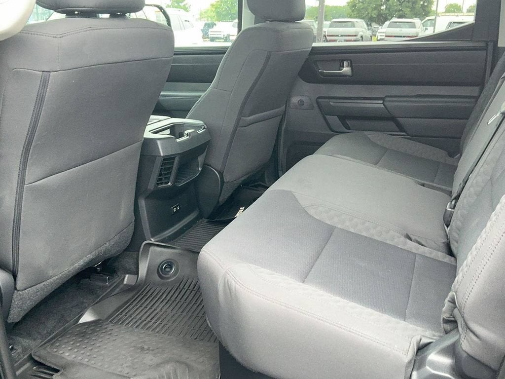 2024 Toyota Tundra 4WD SR5