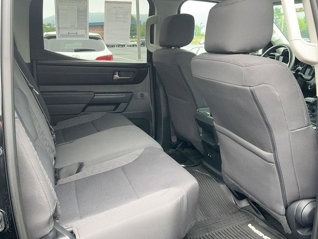 2024 Toyota Tundra 4WD SR5