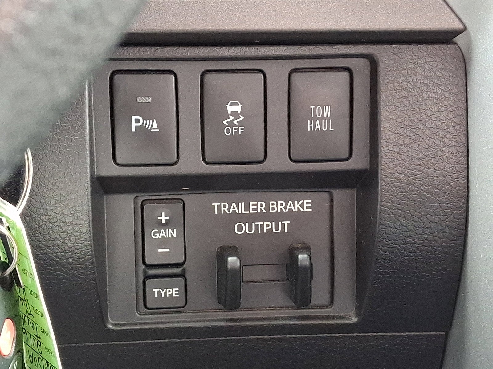 2016 Toyota TUNDRA 4X4 SR5