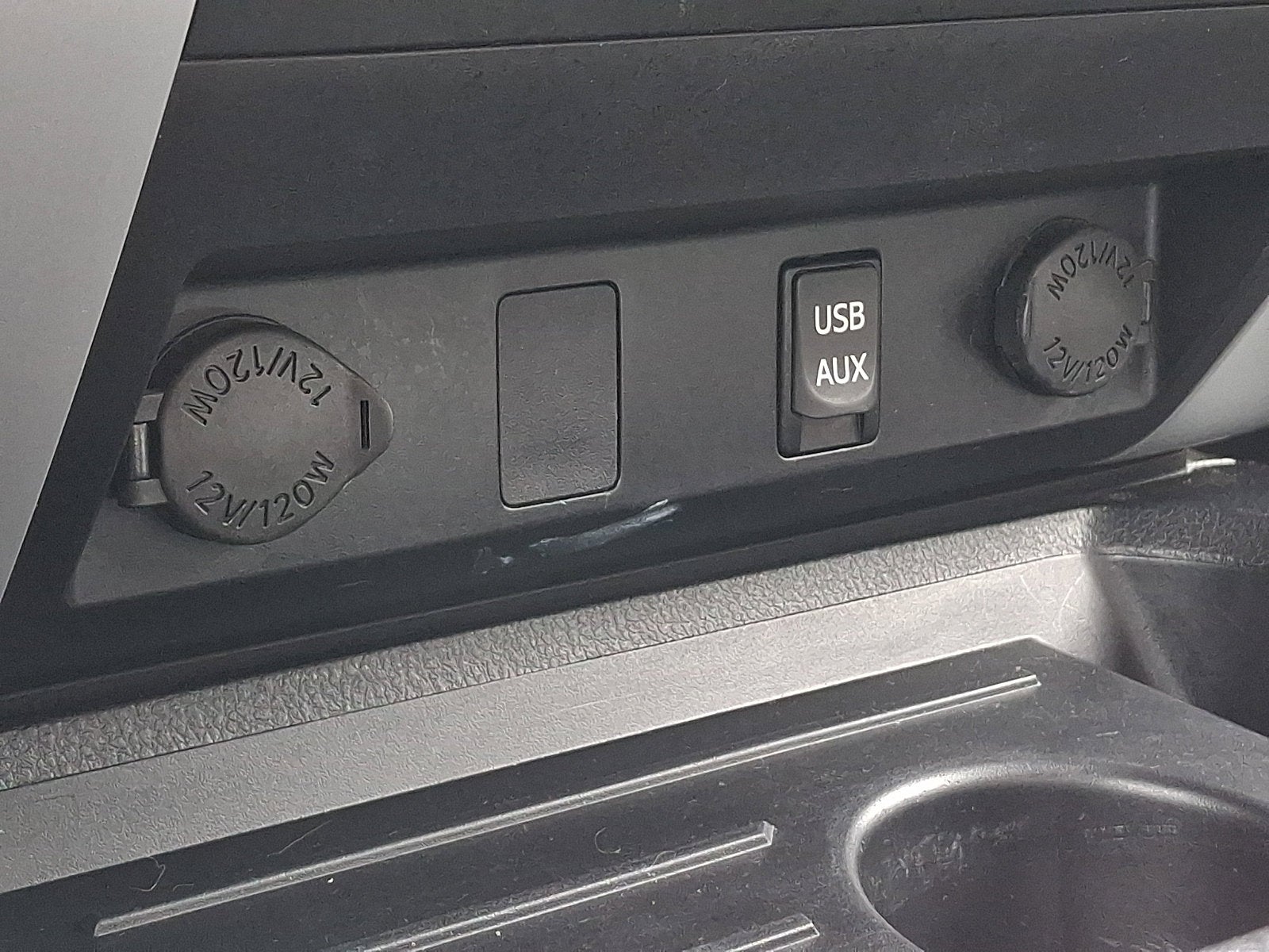 2016 Toyota TUNDRA 4X4 SR5