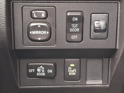 2016 Toyota TUNDRA 4X4 SR5