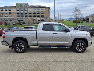 2016 Toyota TUNDRA 4X4 SR5