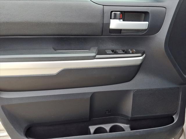 2016 Toyota TUNDRA 4X4 SR5