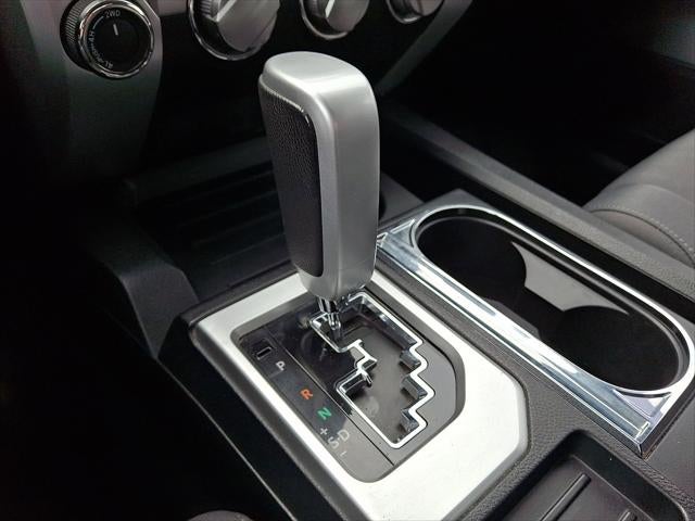 2016 Toyota TUNDRA 4X4 SR5