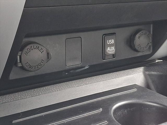 2016 Toyota TUNDRA 4X4 SR5