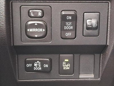 2016 Toyota TUNDRA 4X4 SR5