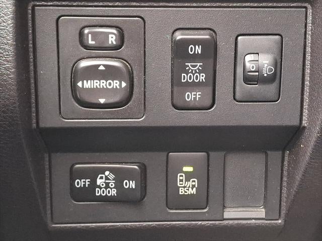 2016 Toyota TUNDRA 4X4 SR5