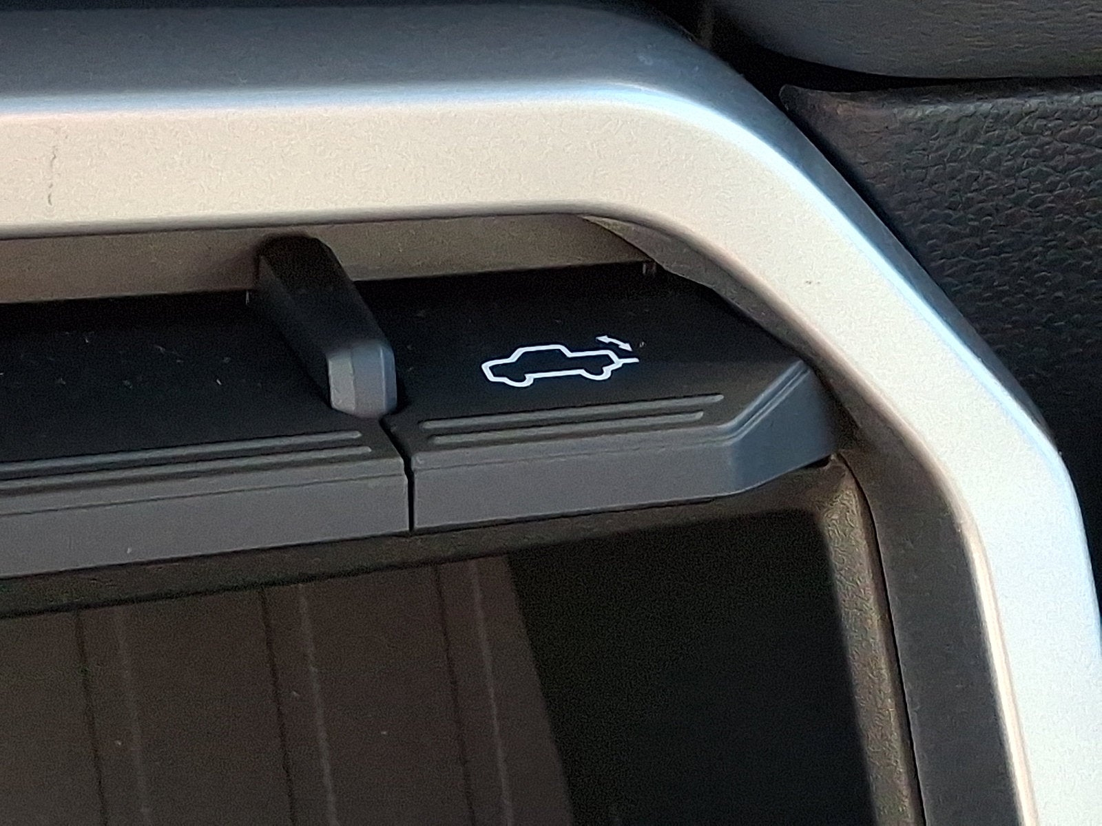 2025 Toyota Tundra 4WD Base