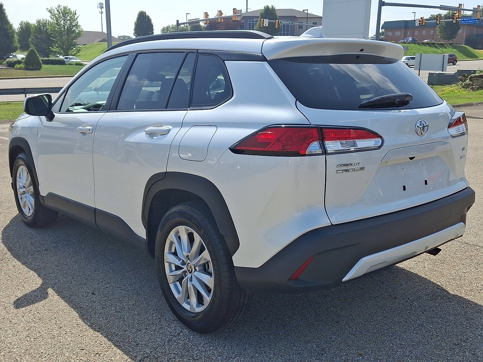 2024 Toyota Corolla Cross LE