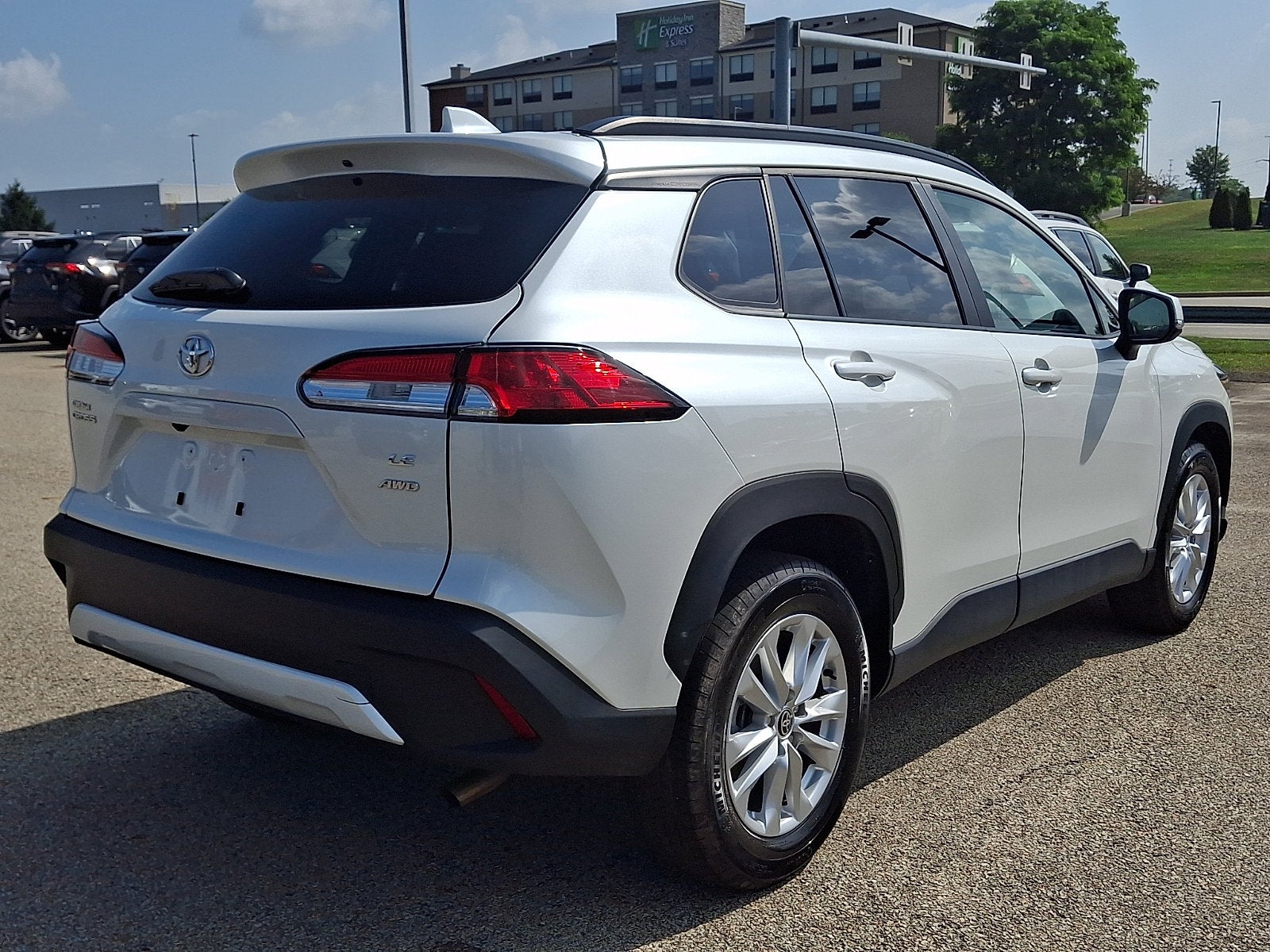 2024 Toyota Corolla Cross LE