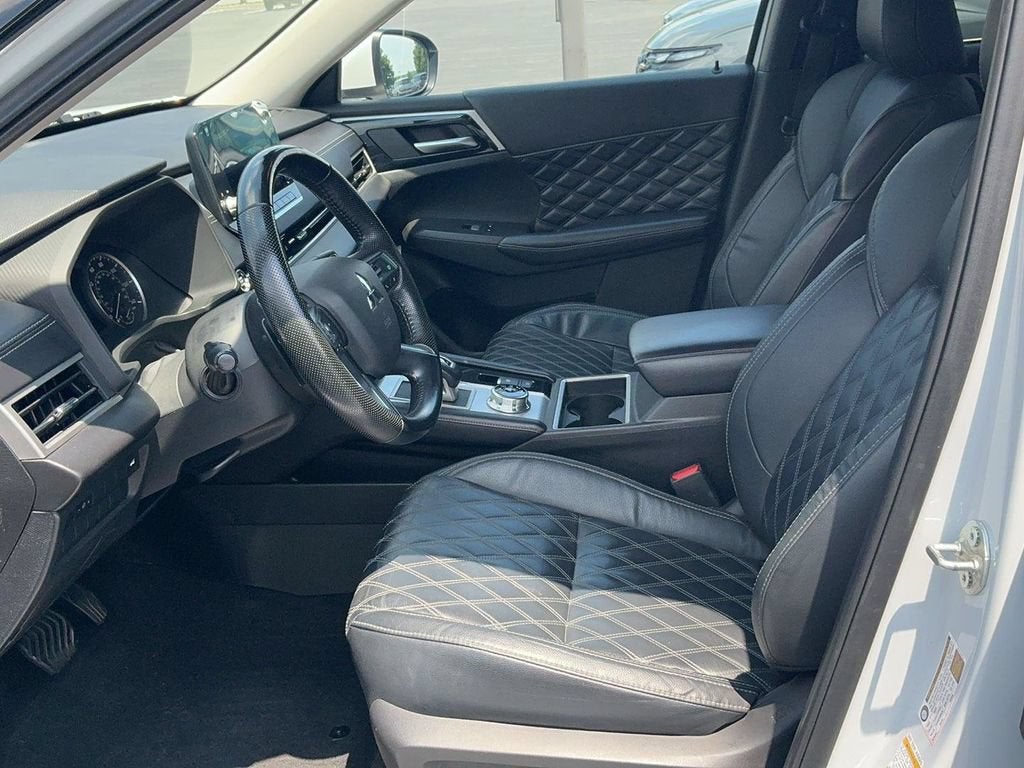 2022 Mitsubishi Outlander SEL