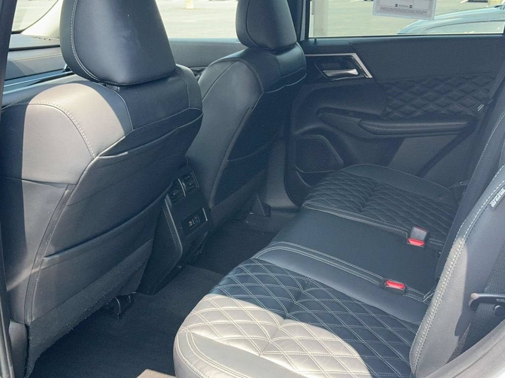 2022 Mitsubishi Outlander SEL