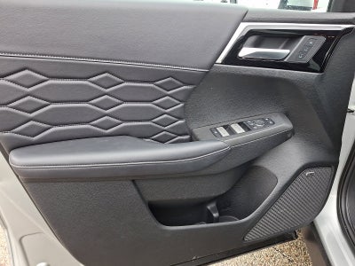 2025 Mitsubishi Outlander SEL