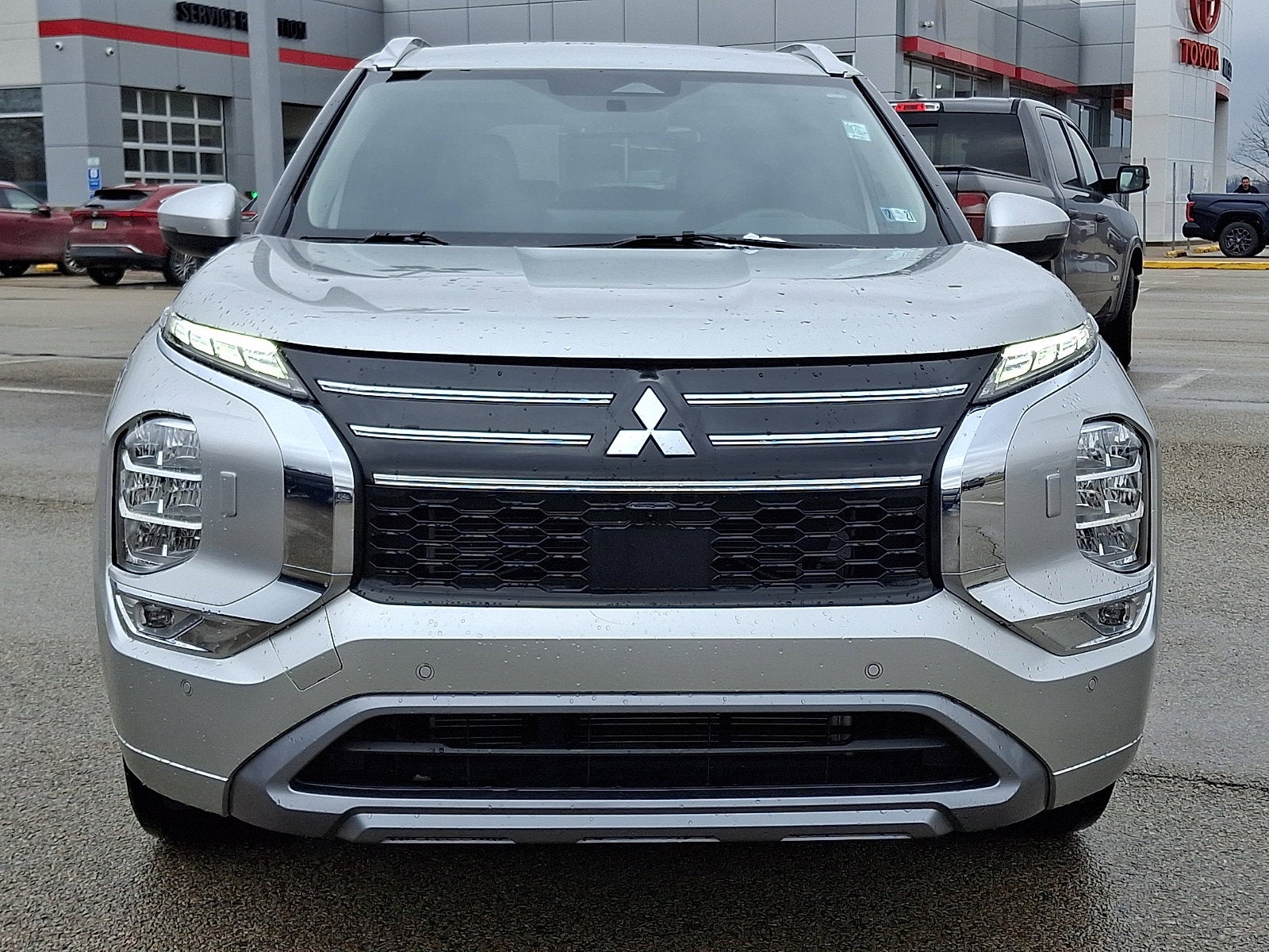 2025 Mitsubishi Outlander SEL