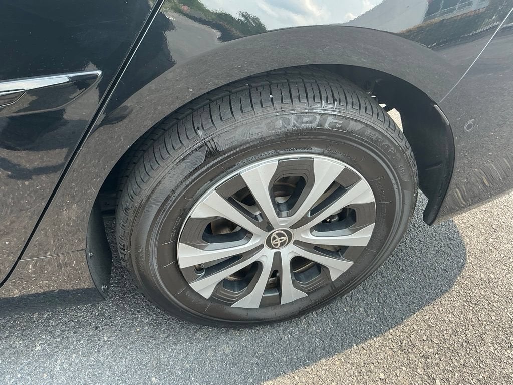 2022 Toyota Prius XLE AWD-e