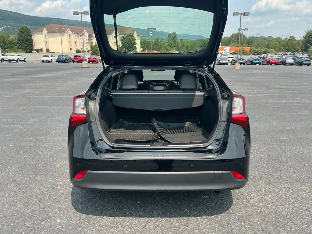 2022 Toyota Prius XLE AWD-e
