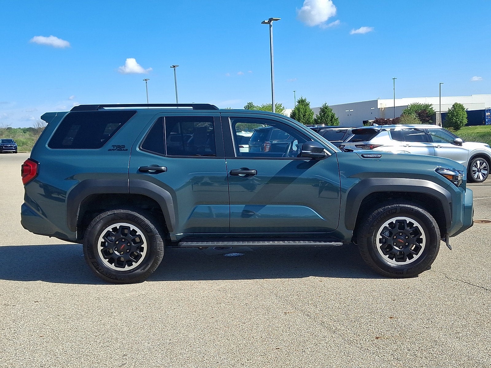 2025 Toyota 4Runner Hybrid TRD Off Road