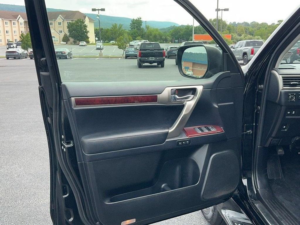 2017 Lexus GX 460