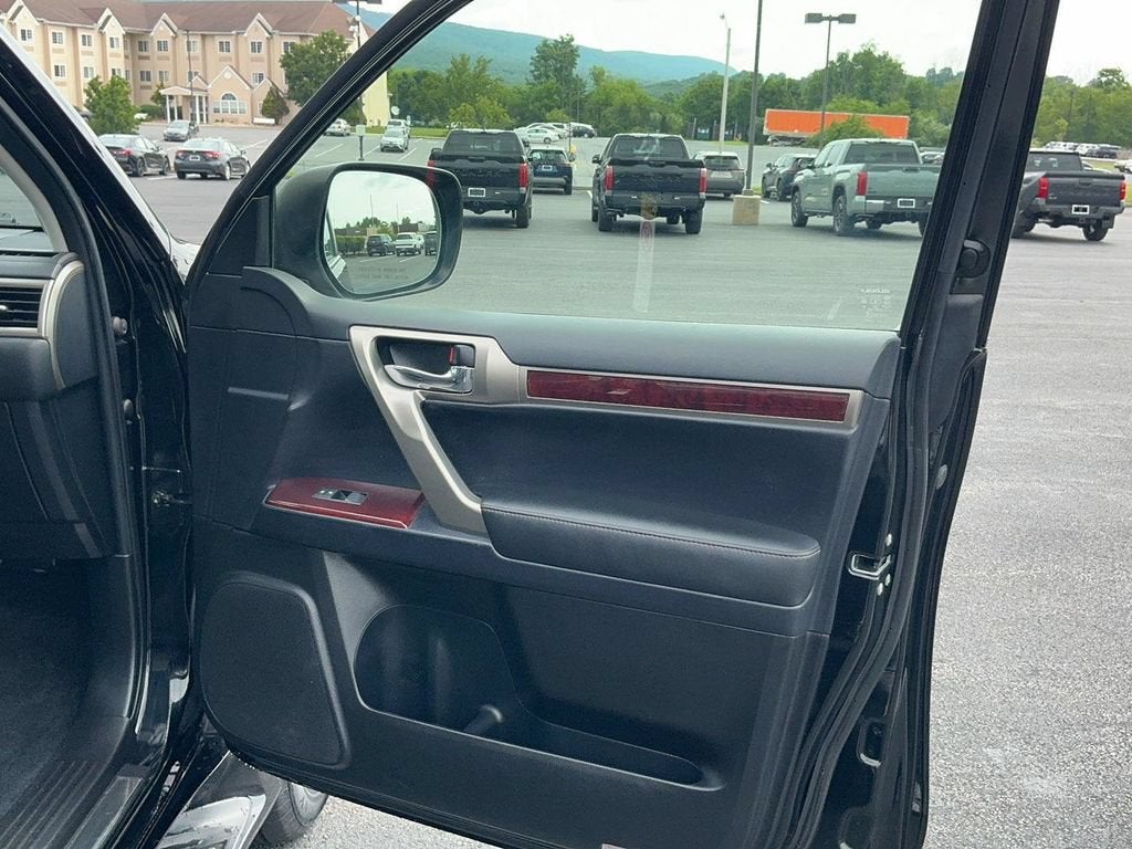 2017 Lexus GX 460