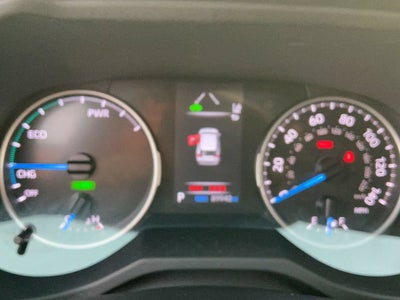 2022 Toyota RAV4 Hybrid SE