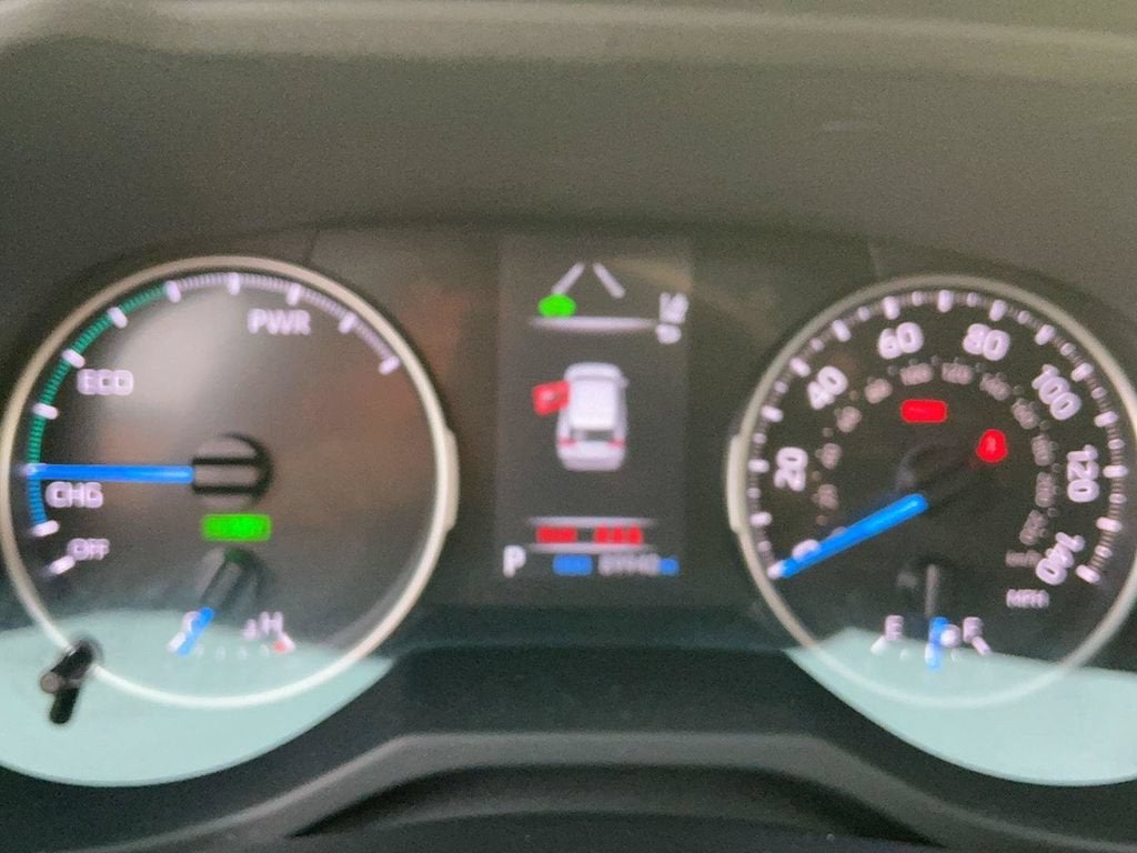 2022 Toyota RAV4 Hybrid SE