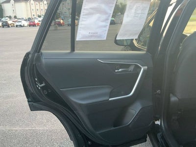 2022 Toyota RAV4 Hybrid SE