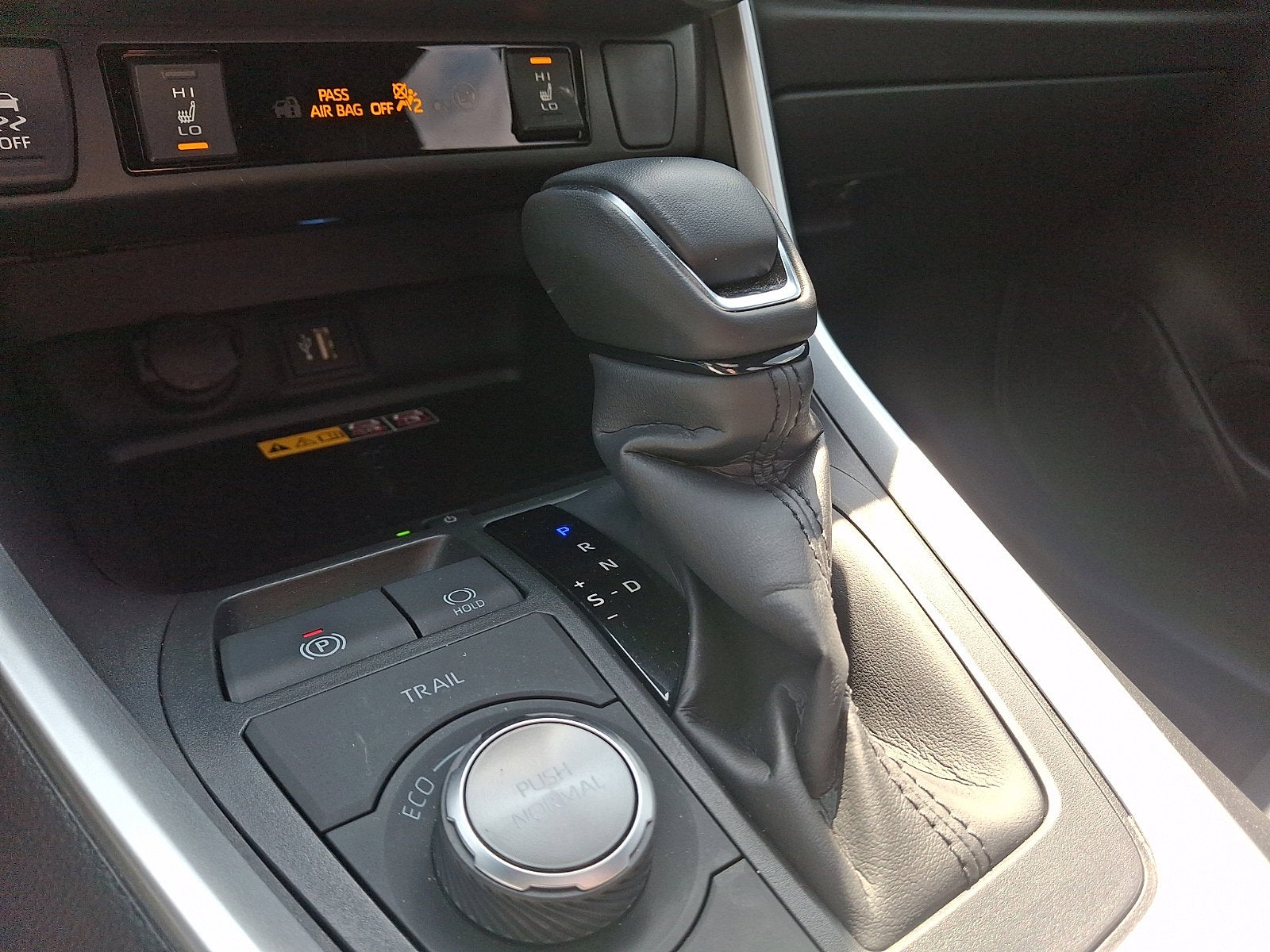 2025 Toyota RAV4 Hybrid XSE