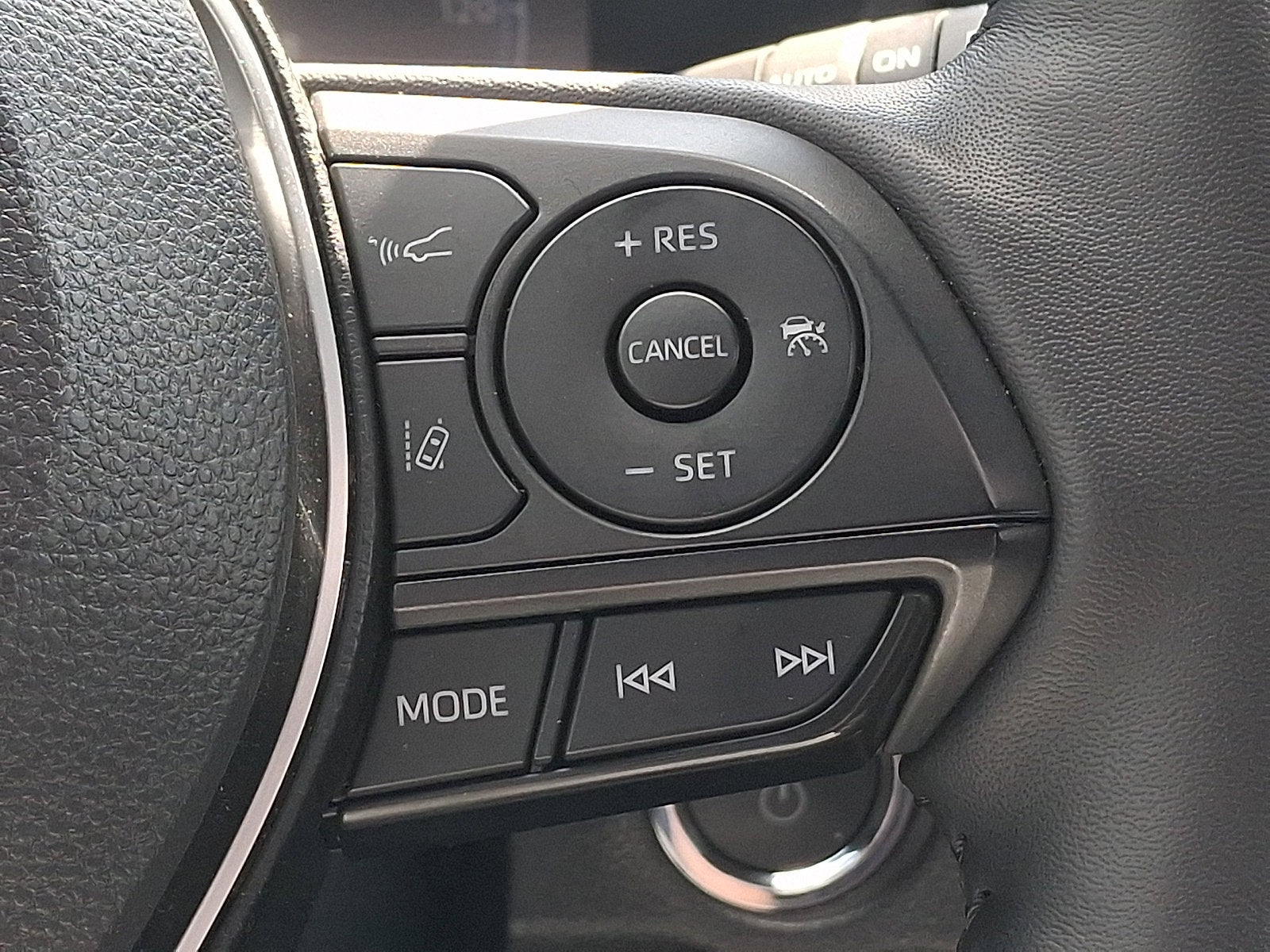 2025 Toyota RAV4 Hybrid XSE