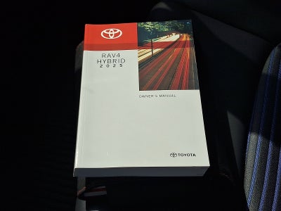 2025 Toyota RAV4 Hybrid XSE