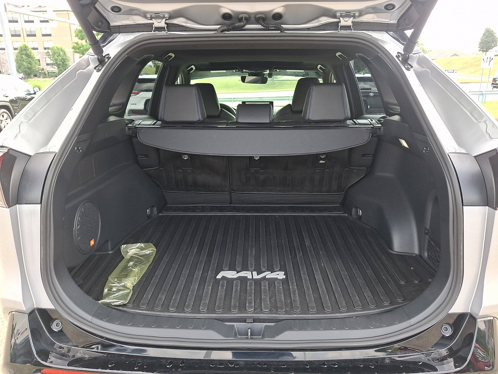 2025 Toyota RAV4 Hybrid XSE