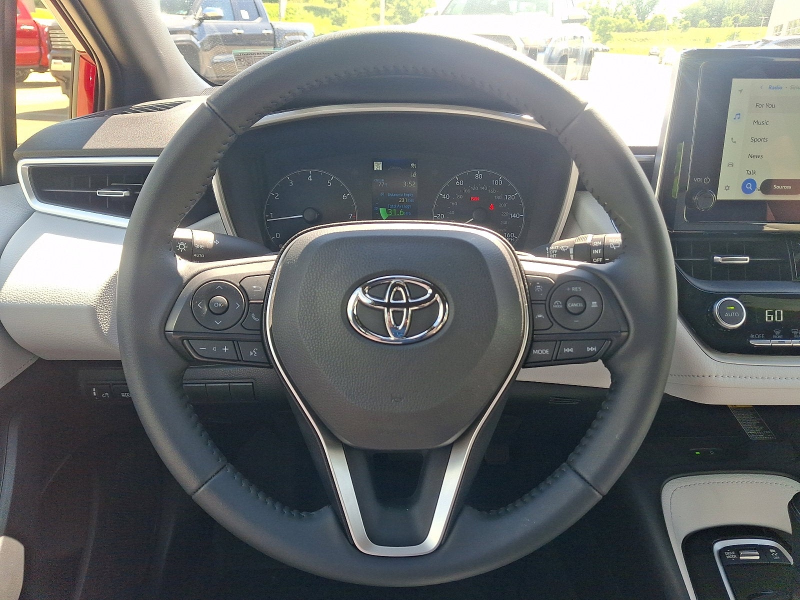 2026 Toyota Corolla Hatchback SE