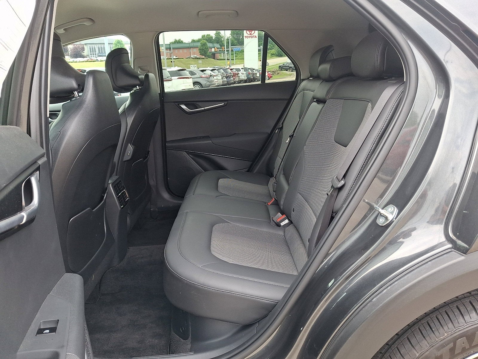 2024 Kia Niro EX