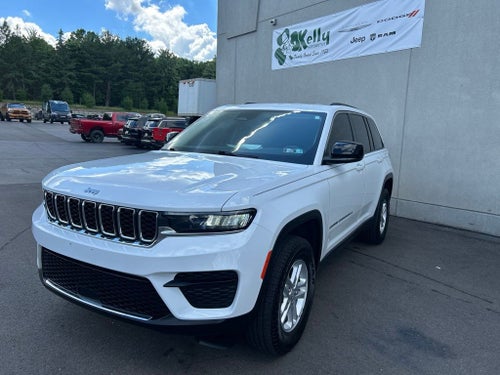 2023 Jeep Grand Cherokee Laredo 4x4