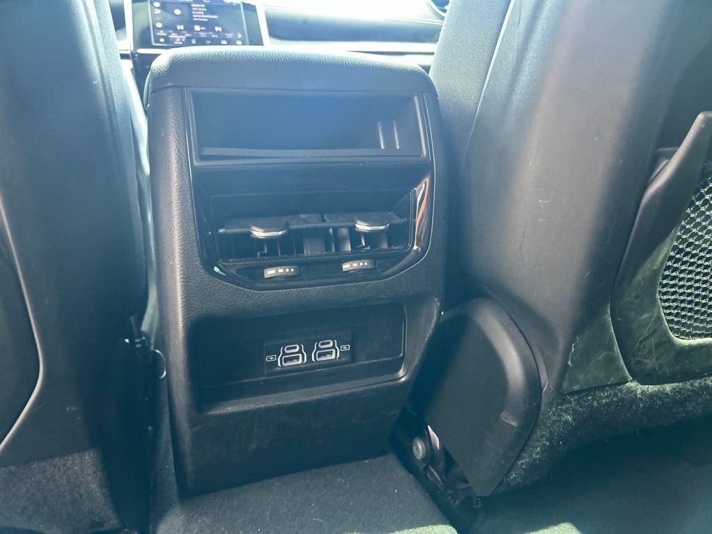 2023 Jeep Grand Cherokee Laredo 4x4
