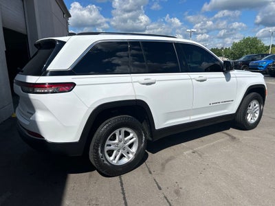 2023 Jeep Grand Cherokee Laredo 4x4