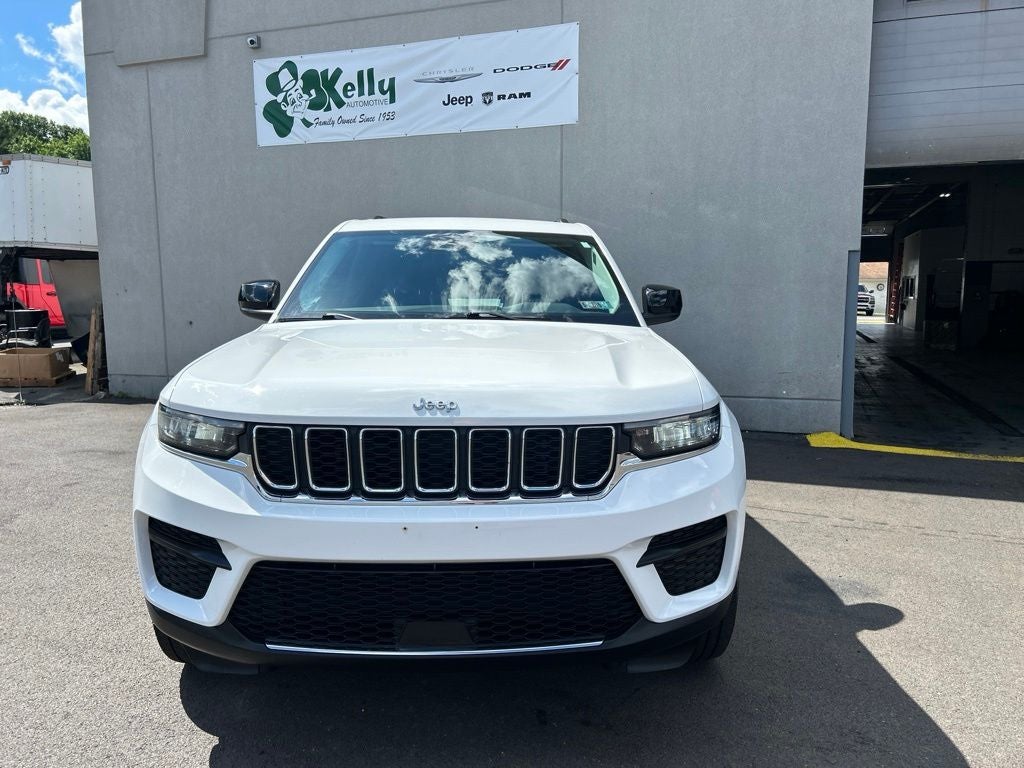 2023 Jeep Grand Cherokee Laredo 4x4