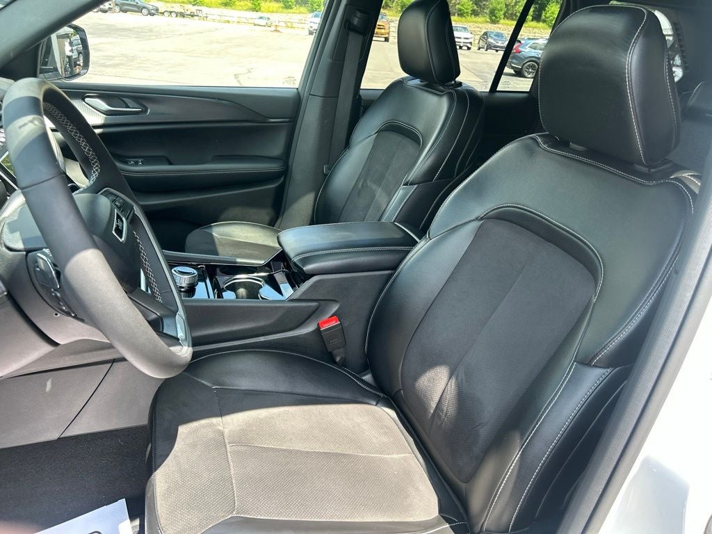 2023 Jeep Grand Cherokee Altitude X 4x4