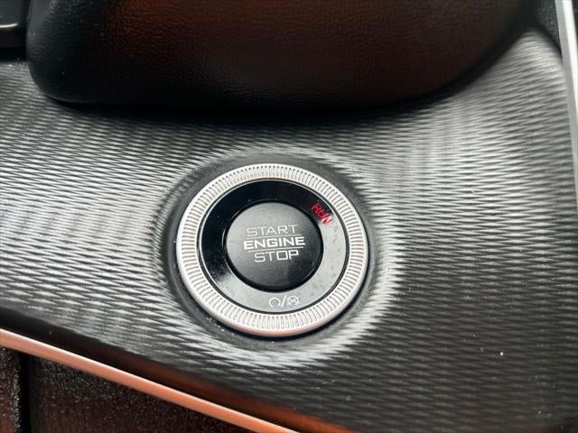 2023 Jeep Grand Cherokee L Laredo 4x4