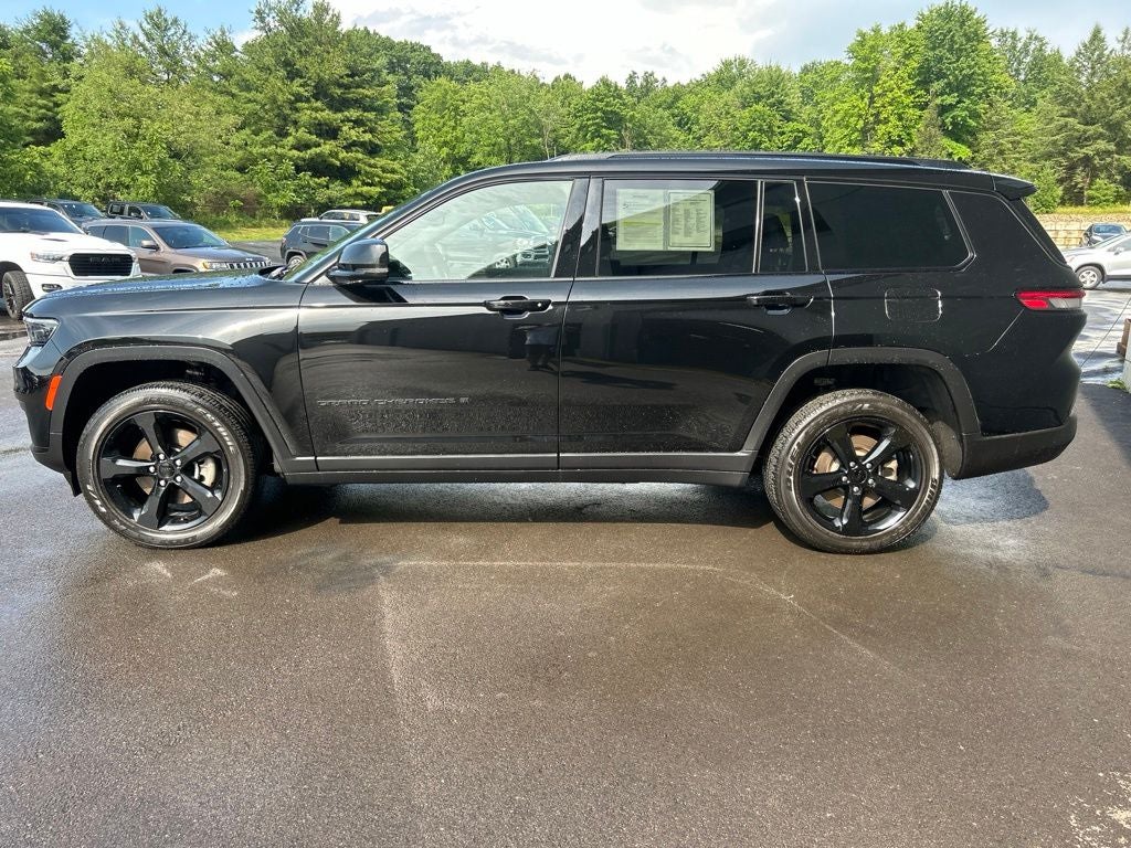 2023 Jeep Grand Cherokee L Altitude 4x4