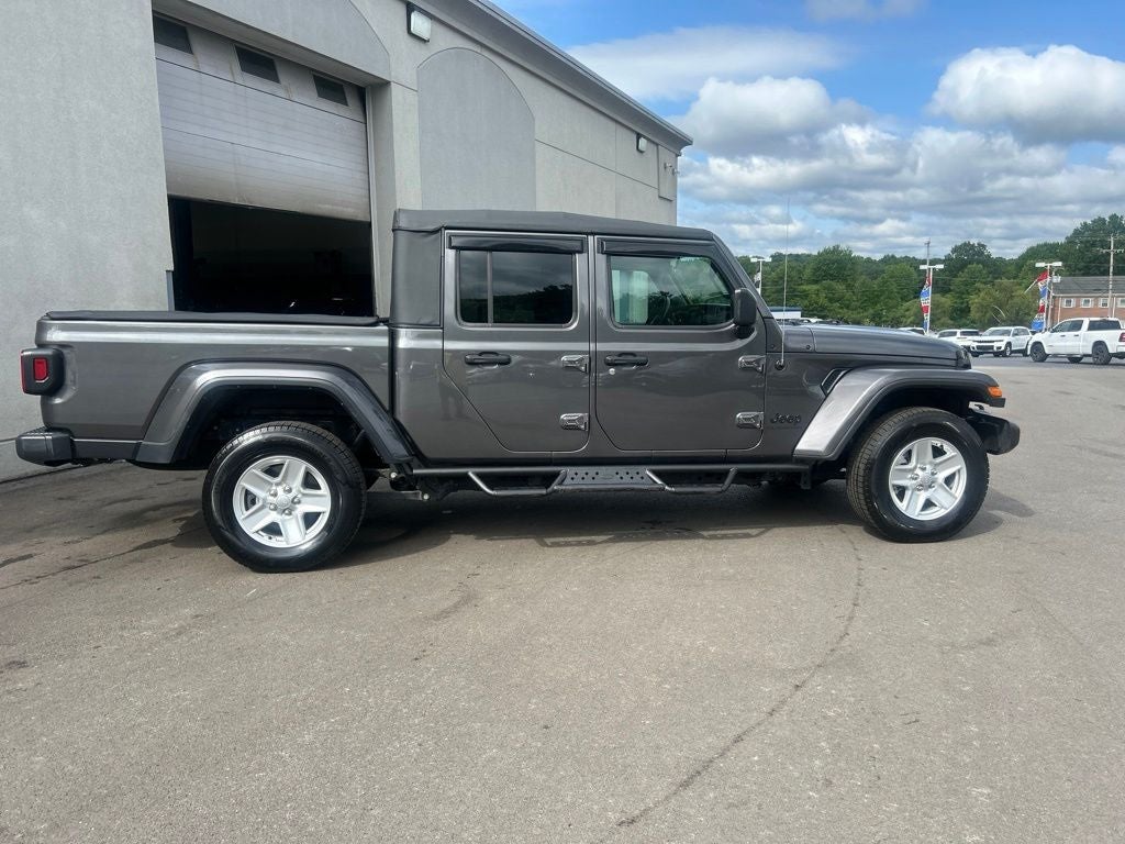 2022 Jeep Gladiator Sport S 4x4