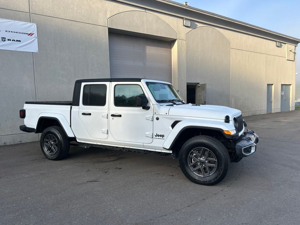 2024 Jeep Gladiator Sport S