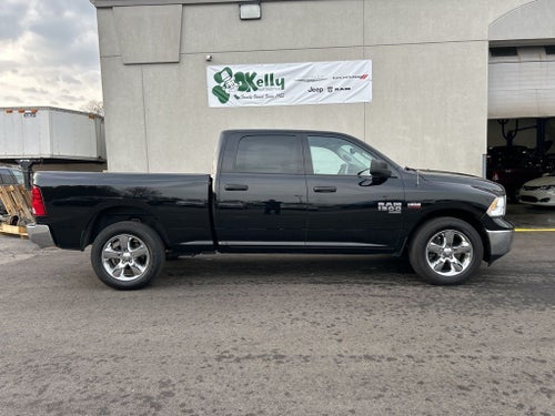 2024 RAM 1500 Classic Tradesman Crew Cab 4x4 6'4' Box