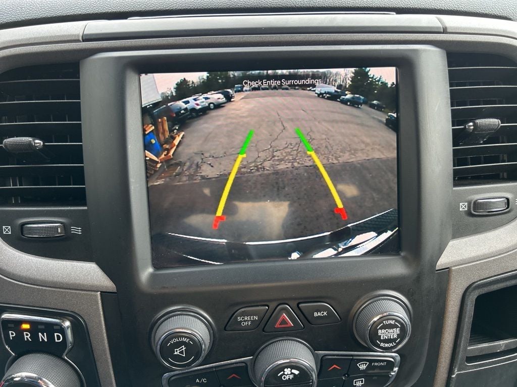 2024 RAM 1500 Classic Tradesman Crew Cab 4x4 6'4' Box