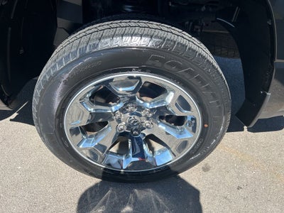 2022 RAM 1500 Big Horn Crew Cab 4x4 5'7' Box