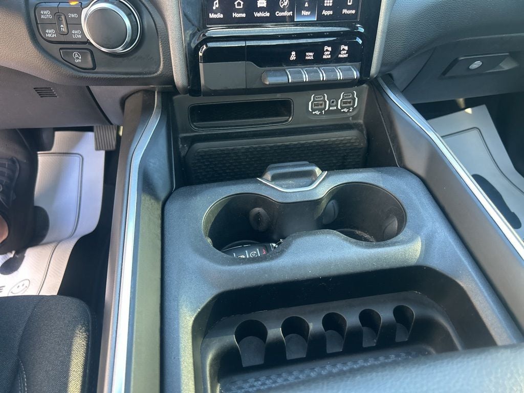 2023 RAM 1500 Big Horn Crew Cab 4x4 5'7' Box