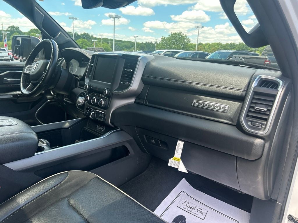2022 RAM 1500 Laramie Crew Cab 4x4 5'7' Box
